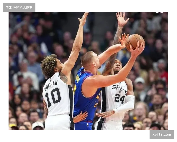 马刺团队篮球展现威力 七人场均得分上双分布均衡 马刺团队篮球展现威力 七人场均得分上双分布均衡